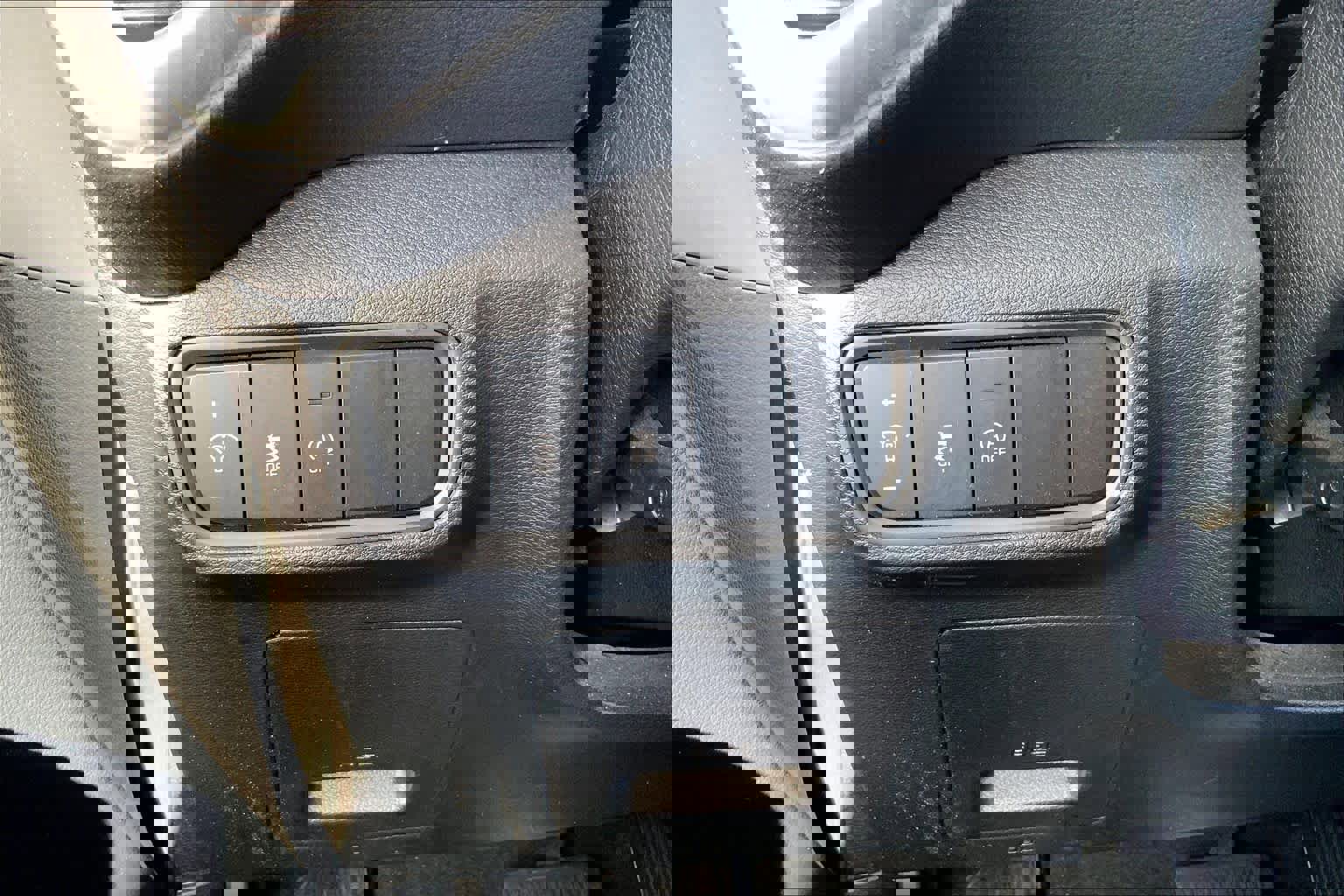 Used 2023 Kia Soul LX w/ LX Technology Package image 34