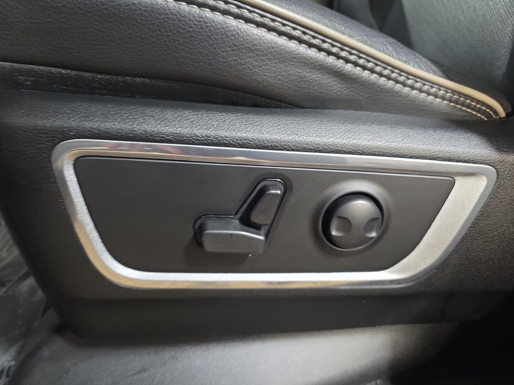 Used 2023 RAM 1500 Laramie AWD/4WD image 28