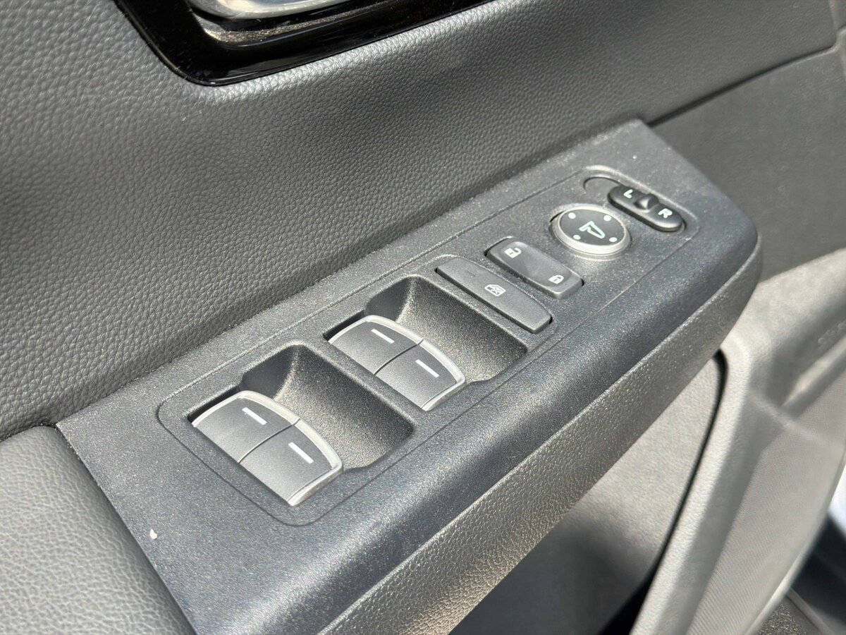 Certified 2025 Honda CR-V EX-L image 15