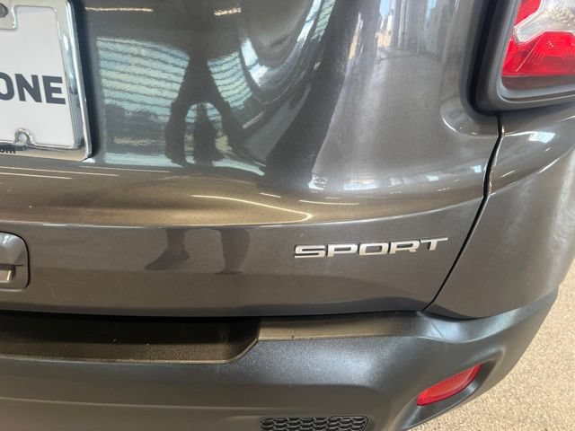 Used 2020 Jeep Renegade Sport w/ Sport Appearance Group AWD/4WD image 7