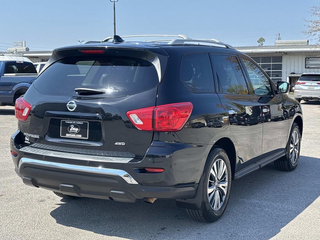 Used 2020 Nissan Pathfinder S AWD/4WD image 5