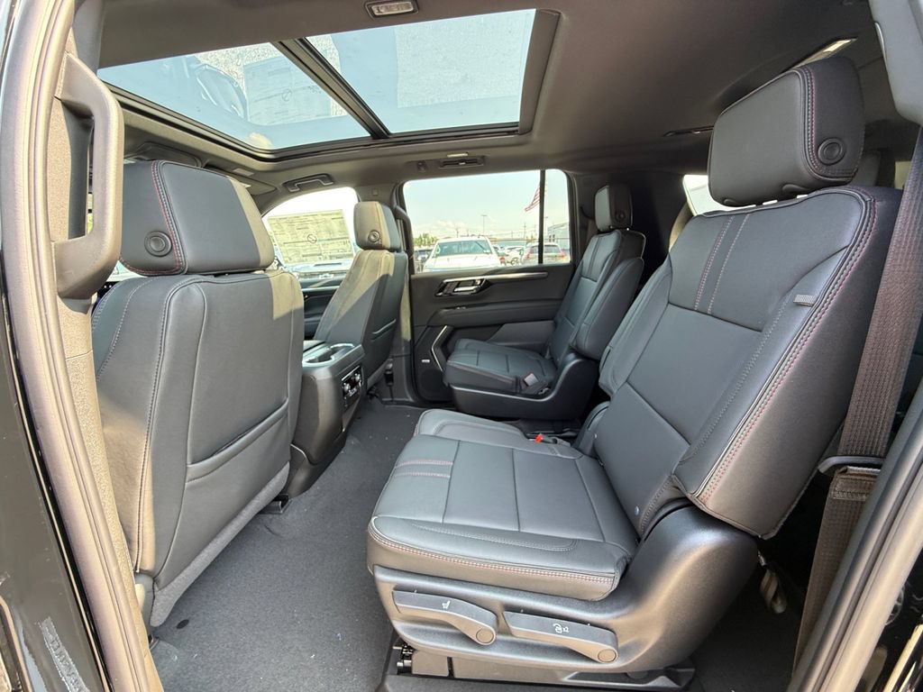 New 2026 Chevrolet Suburban RST AWD/4WD image 25