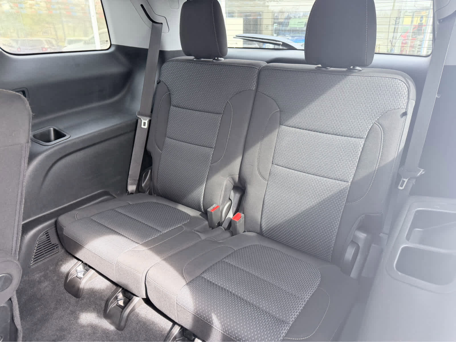 Used 2022 GMC Acadia SLE w/ Driver Convenience Package image 14