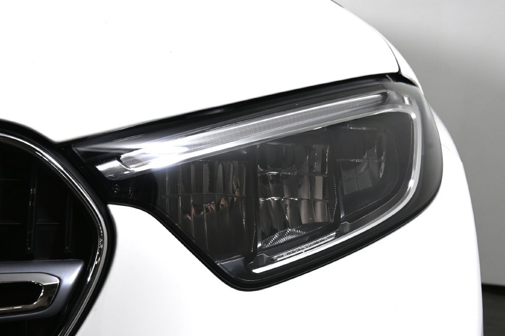 Used 2026 Mercedes-Benz GLC 300 4MATIC image 11