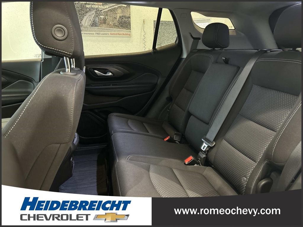 Certified 2024 GMC Terrain SLE w/ Driver Convenience Package FWD image 12