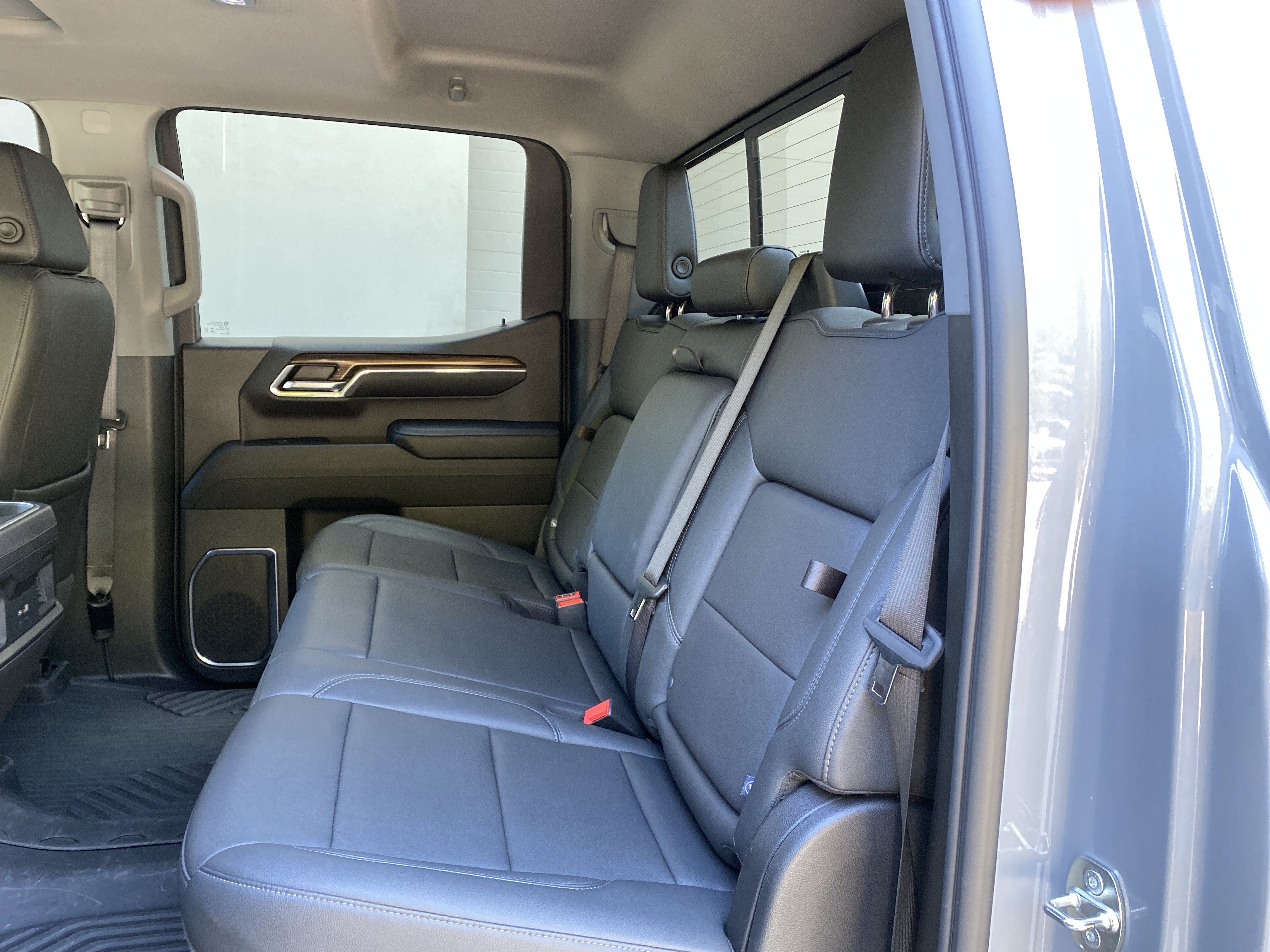 Used 2024 Chevrolet Silverado 1500 LT Trail Boss w/ Convenience Package II AWD/4WD image 41