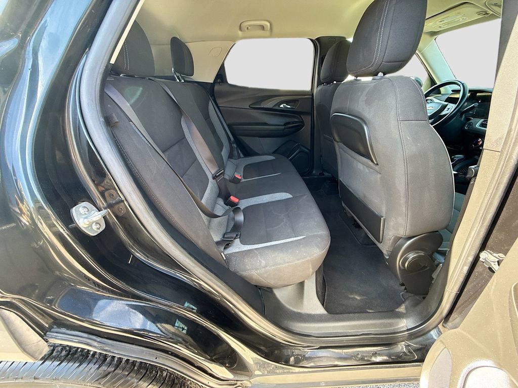 Used 2024 Chevrolet TrailBlazer LT w/ LT Cold Weather Package FWD image 24