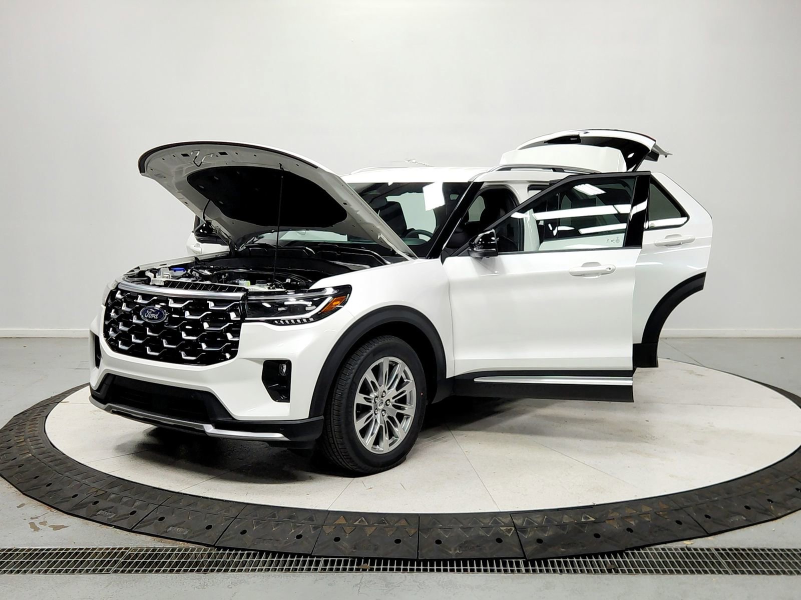 New 2026 Ford Explorer Platinum image 11