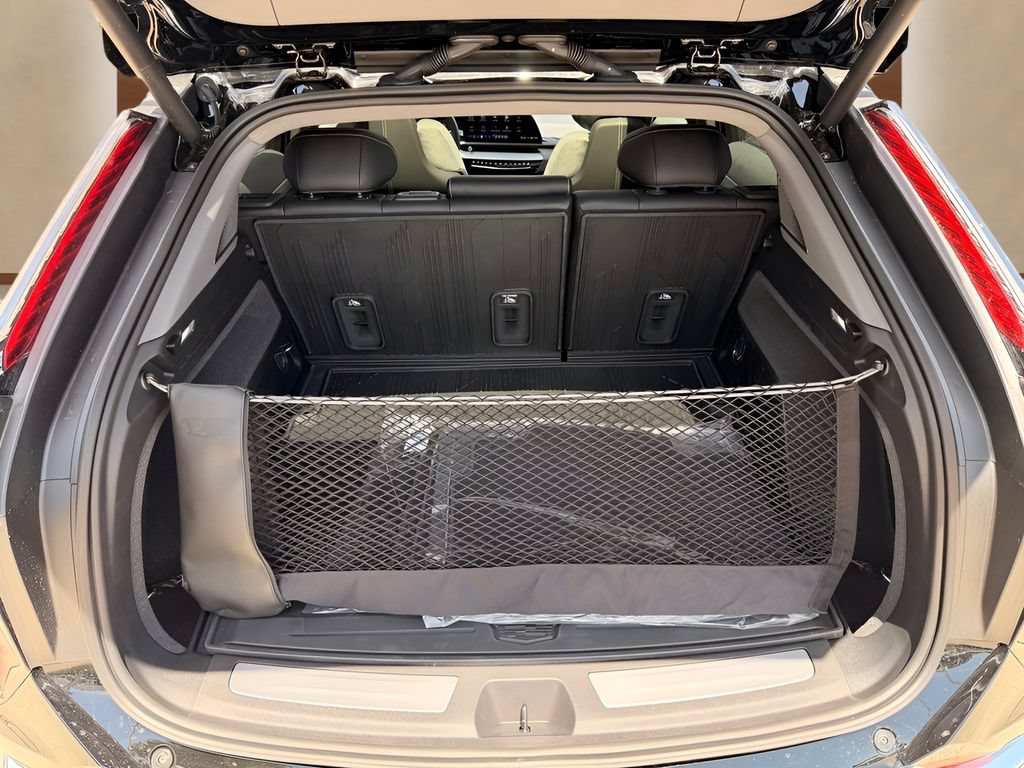New 2026 Cadillac Optiq Luxury 1 w/ LPO, Floor Liner Package AWD/4WD image 23
