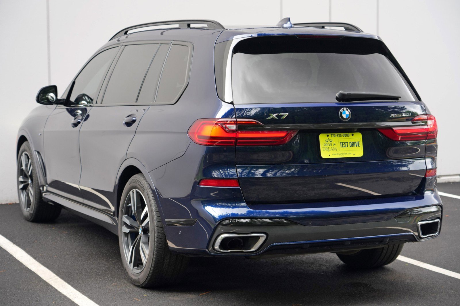 Used 2022 BMW X7 xDrive40i w/ M Sport Package AWD/4WD image 54