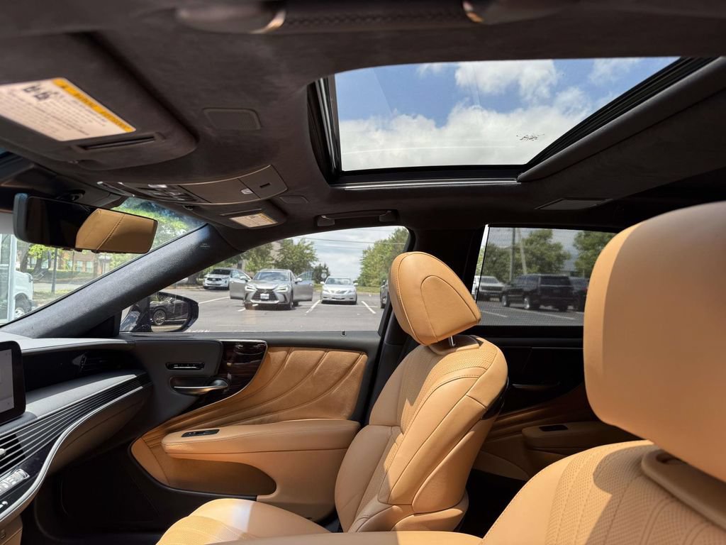 Used 2023 Lexus LS 500 AWD w/ Luxury Package image 20