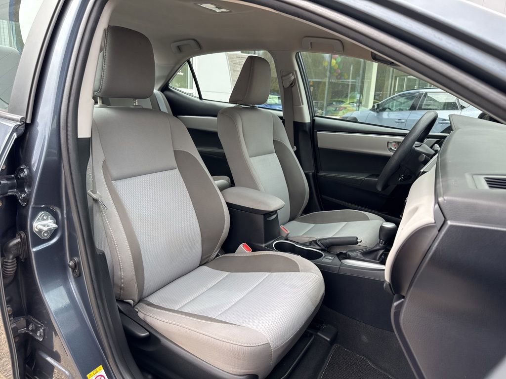 Used 2017 Toyota Corolla LE w/ Carpet Mat Package (TMS) image 8