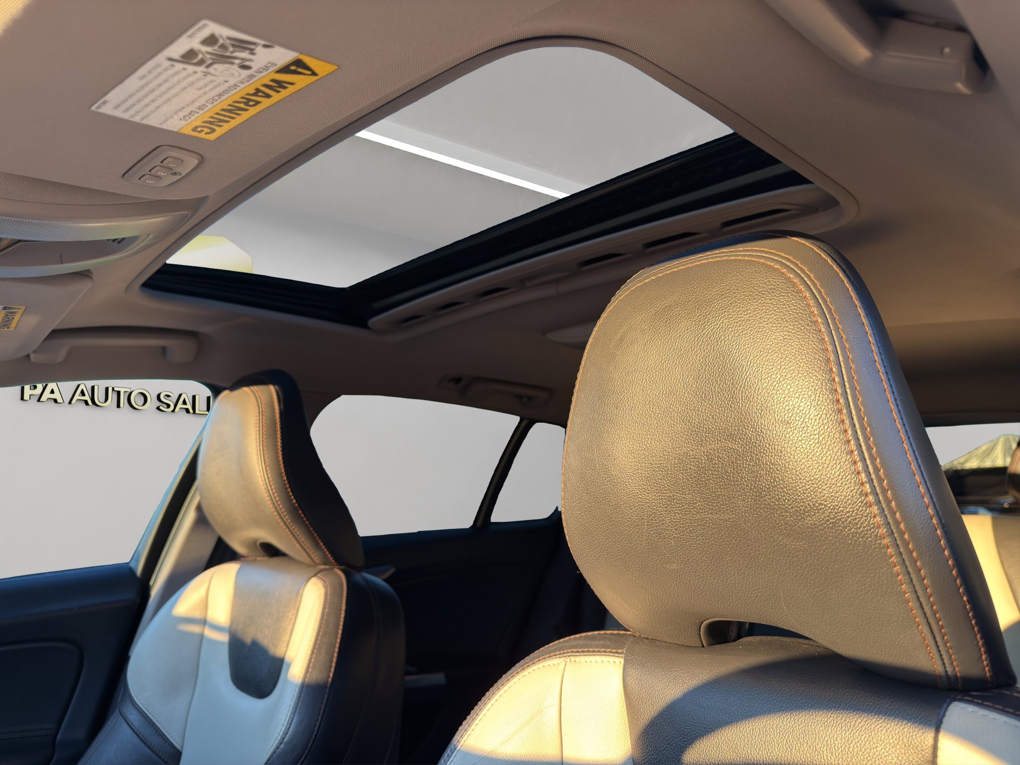 Used 2017 Volvo V60 T5 Cross Country w/ Convenience Package image 24