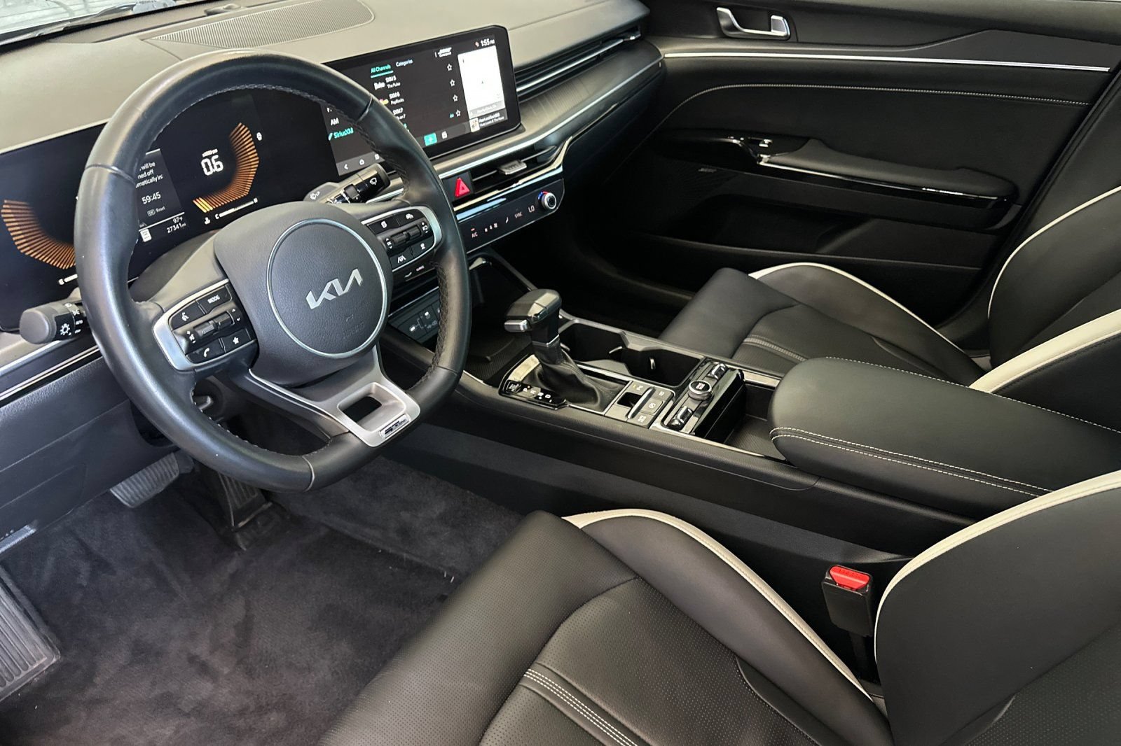 Certified 2025 Kia K5 GT-Line w/ GT-Line Premium Package FWD image 10