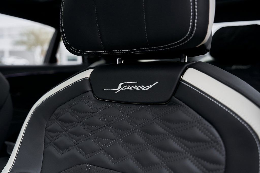 Used 2025 Bentley Flying Spur Plug-In Hybrid image 49