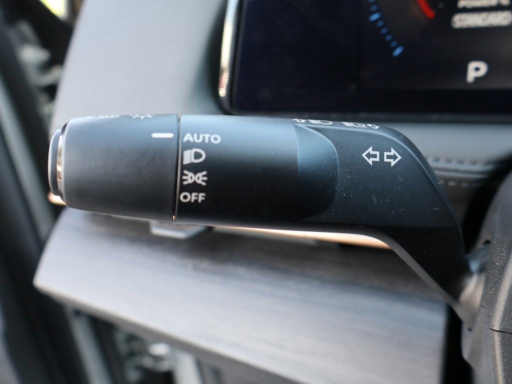 Used 2023 Nissan Ariya AWD image 47