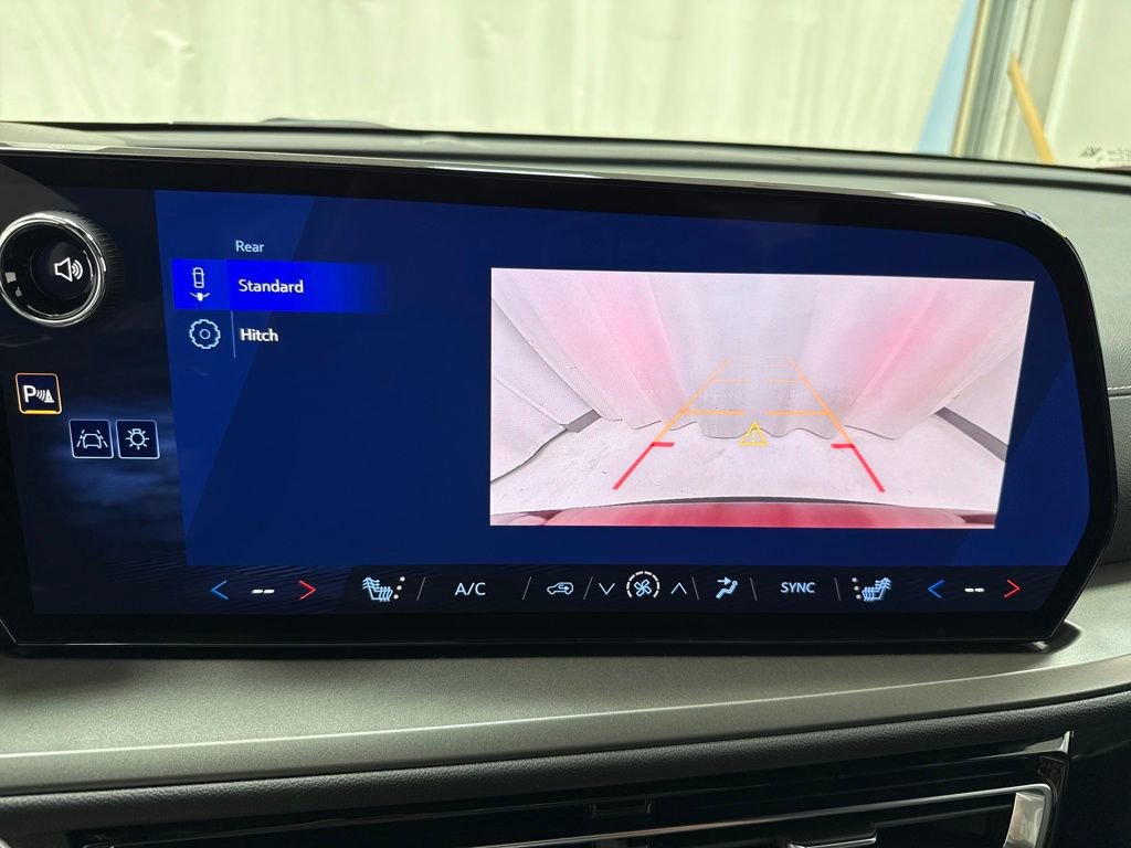 New 2026 Chevrolet Traverse LT w/ Midnight/Sport Edition image 34