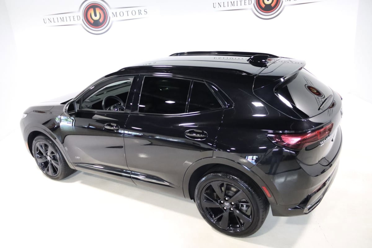 Used 2025 Buick Envision Sport Touring AWD/4WD image 5