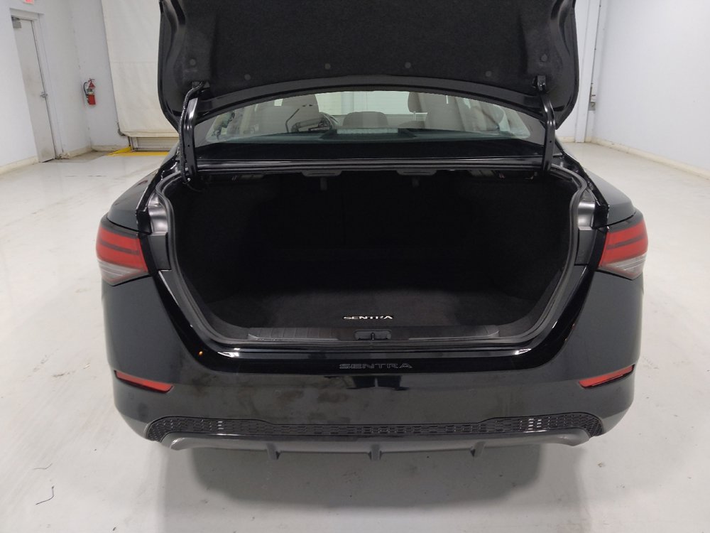 Used 2025 Nissan Sentra SV w/ Trunk Package FWD image 29