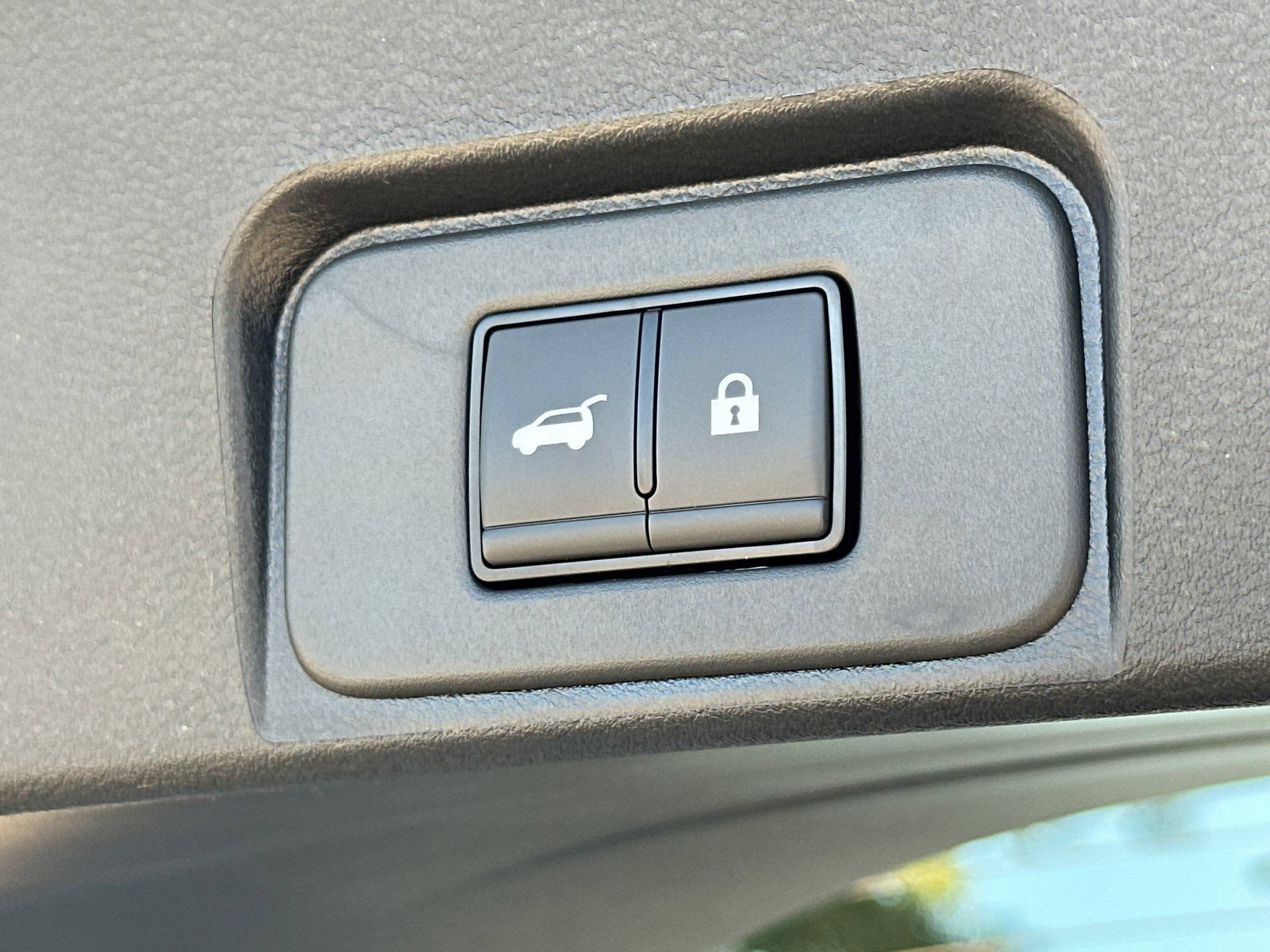 New 2026 Nissan Rogue SV FWD image 19
