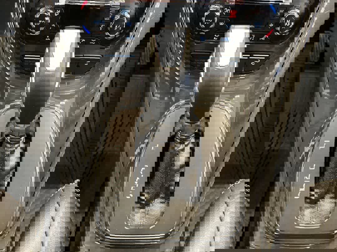 Used 2015 Ford Escape Titanium image 22