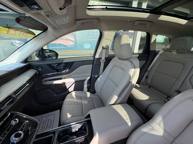 Used 2021 Lincoln Corsair Reserve w/ Elements Package image 14