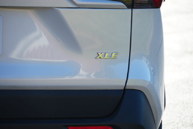 Used 2025 Toyota RAV4 XLE Premium w/ Weather Package FWD image 7