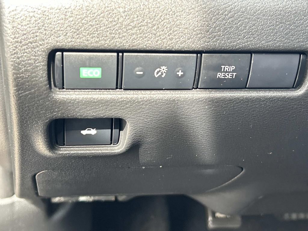 Certified 2023 Nissan Sentra SV image 21