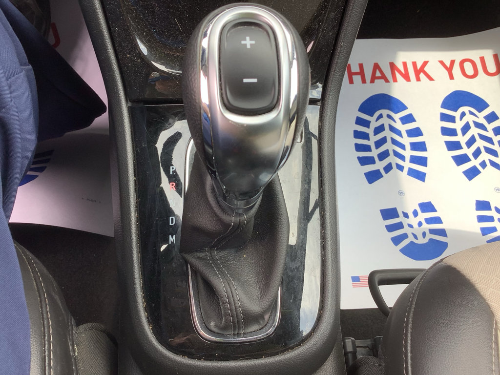 Used 2021 Buick Encore Preferred FWD image 18