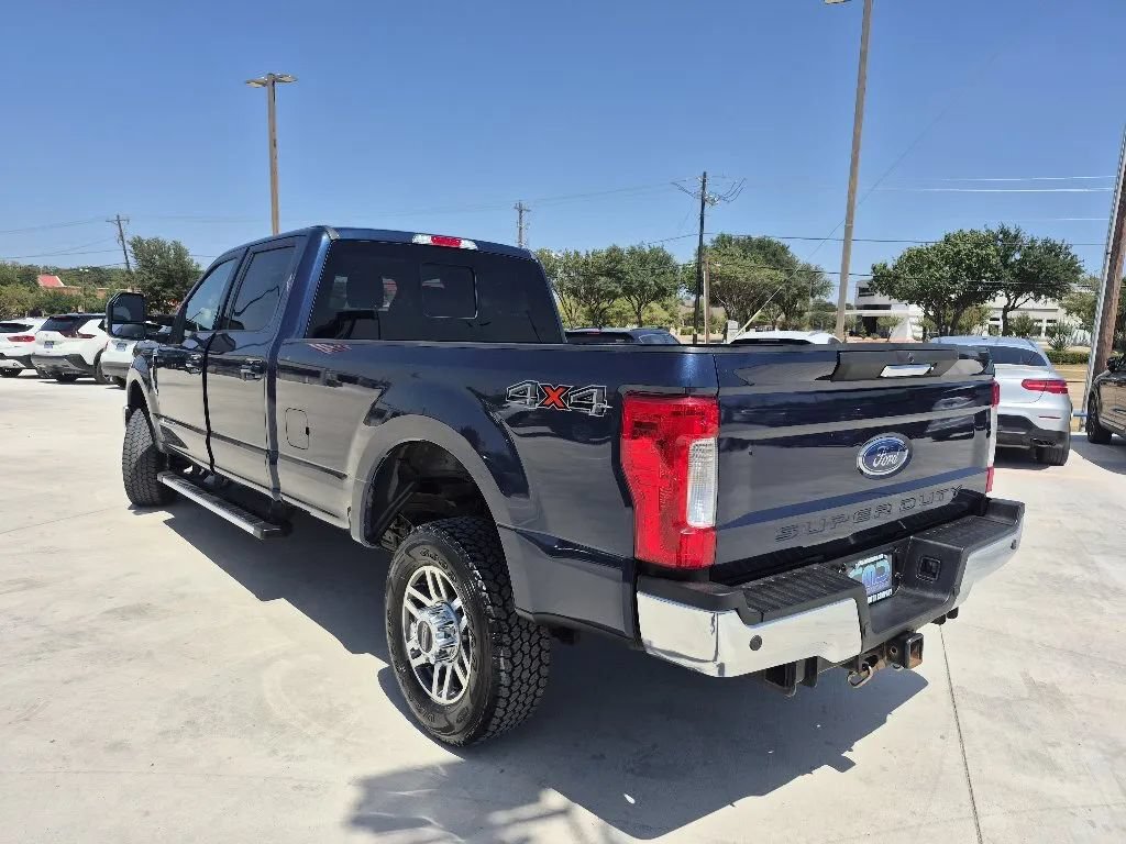 Used 2019 Ford F350 Lariat w/ Camper Package AWD/4WD image 8