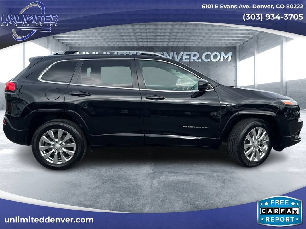Used 2018 Jeep Cherokee Overland AWD/4WD image 2