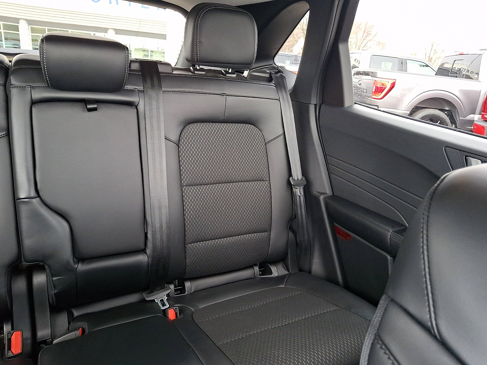 Used 2023 Ford Escape SE image 19