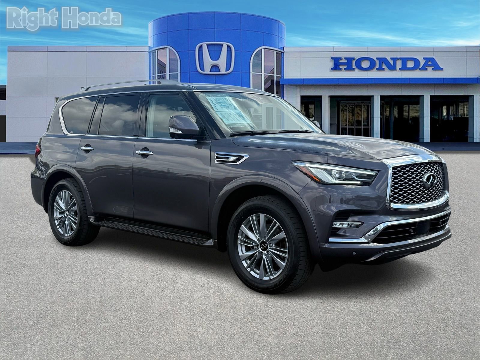 Used 2024 INFINITI QX80 Luxe image 10