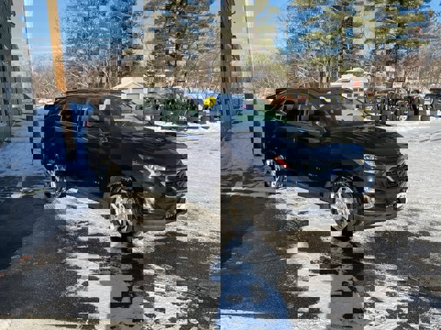 Used 2020 Chevrolet Equinox LT w/ Driver Convenience Package image 4