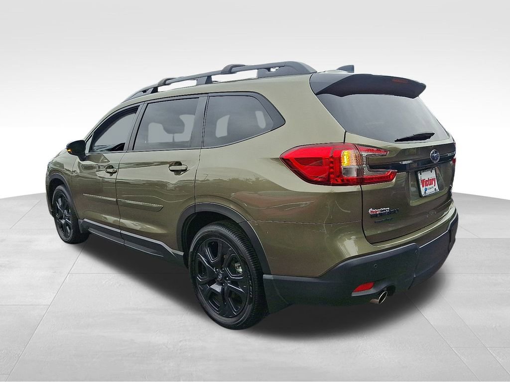 Used 2024 Subaru Ascent Onyx Edition image 4