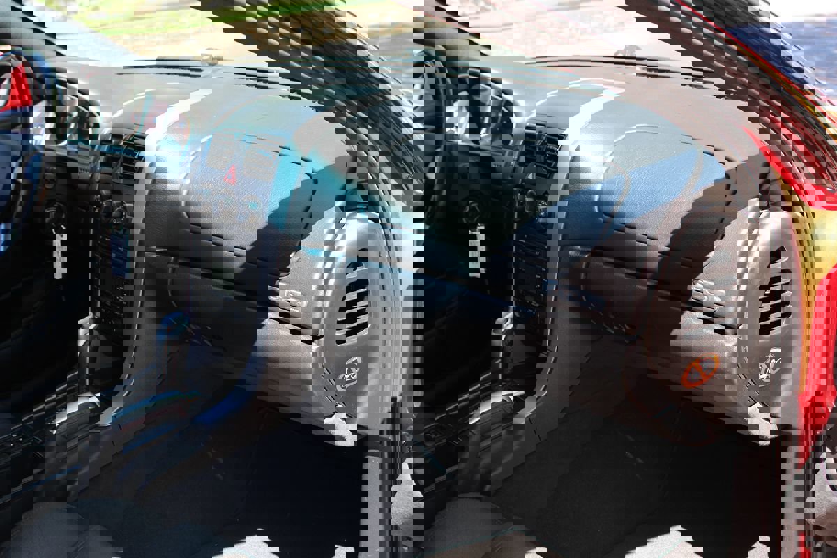 Used 2006 Pontiac GTO image 12