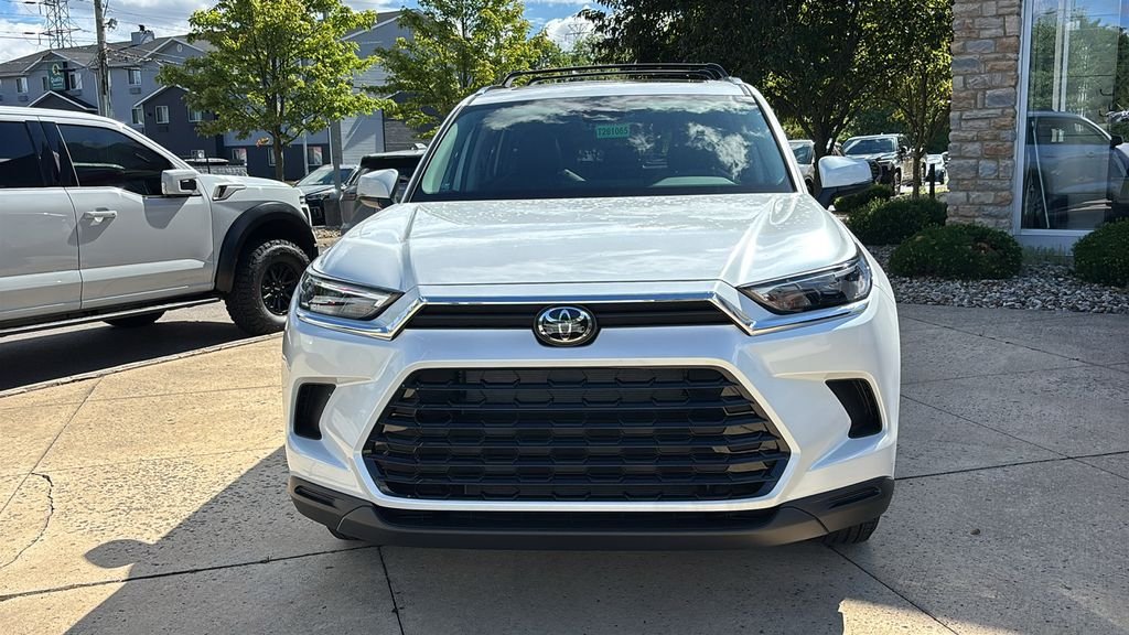 New 2026 Toyota Grand Highlander AWD image 3