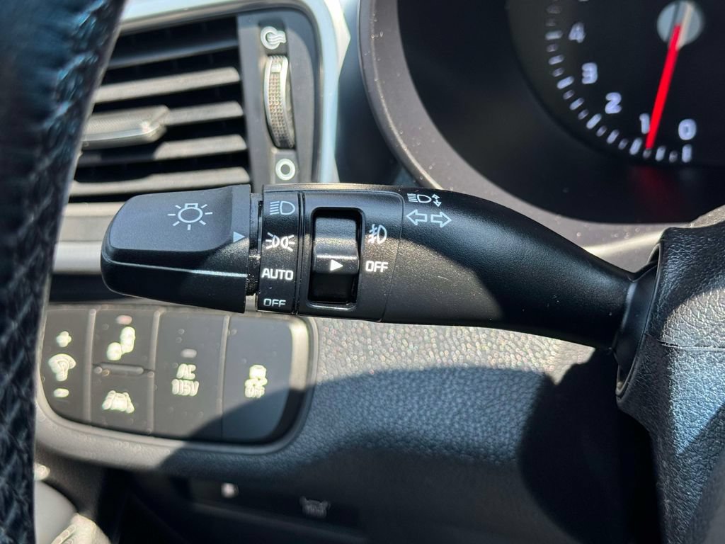 Used 2016 Kia Sorento SX w/ SXL Technology Package AWD/4WD image 22