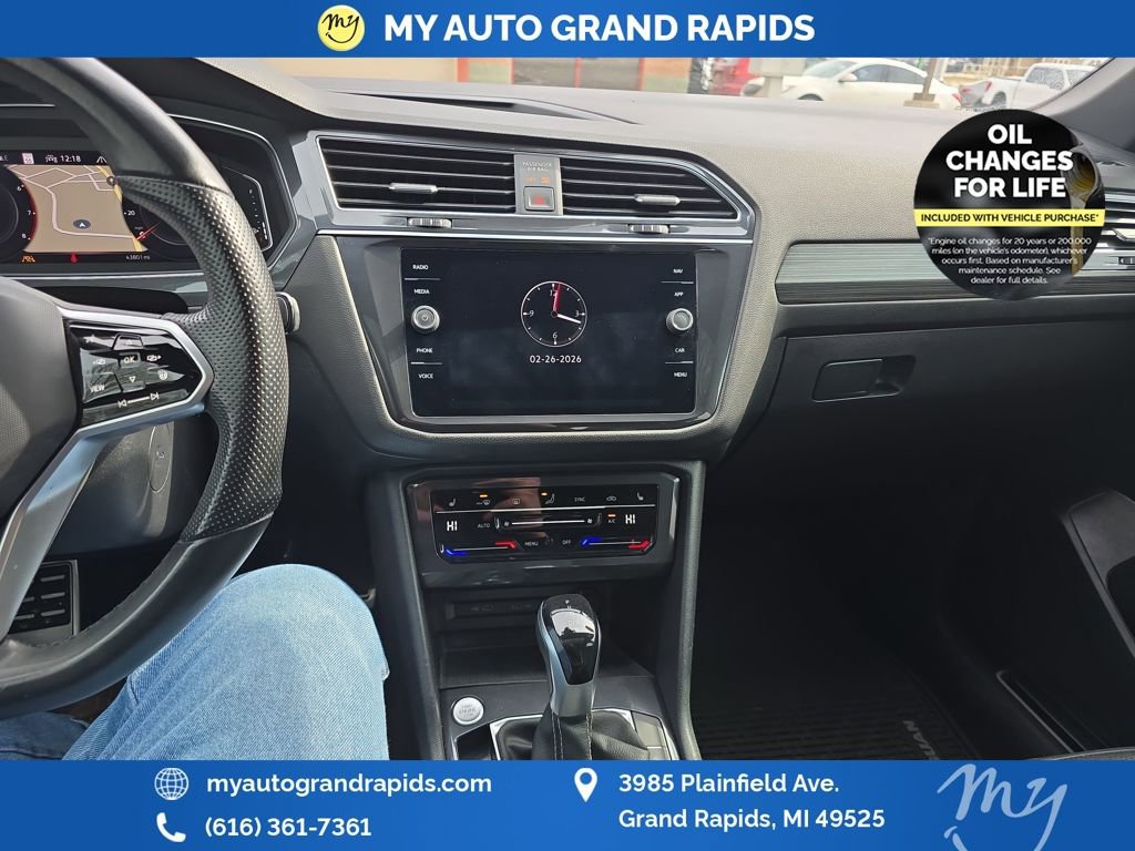 Used 2022 Volkswagen Tiguan SEL R-Line image 23