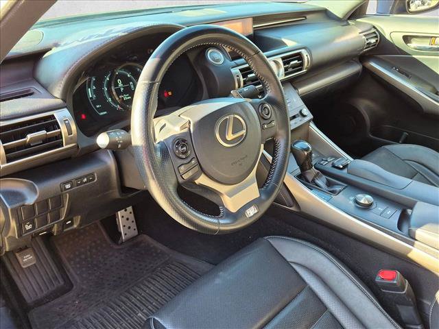 Used 2015 Lexus IS 250 w/ F-Sport Package RWD image 8