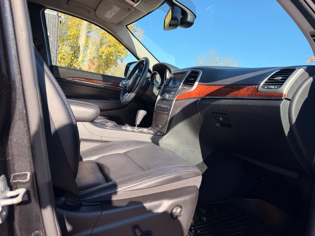 Used 2013 Jeep Grand Cherokee Limited AWD/4WD image 30