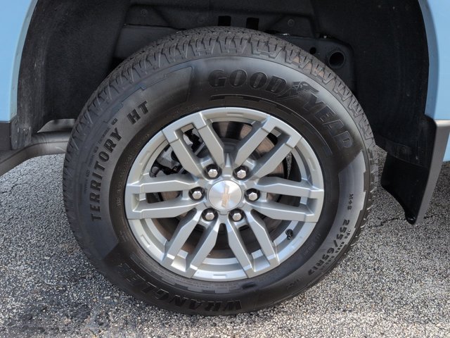 Used 2025 Chevrolet Colorado LT w/ LT Convenience Package AWD/4WD image 11