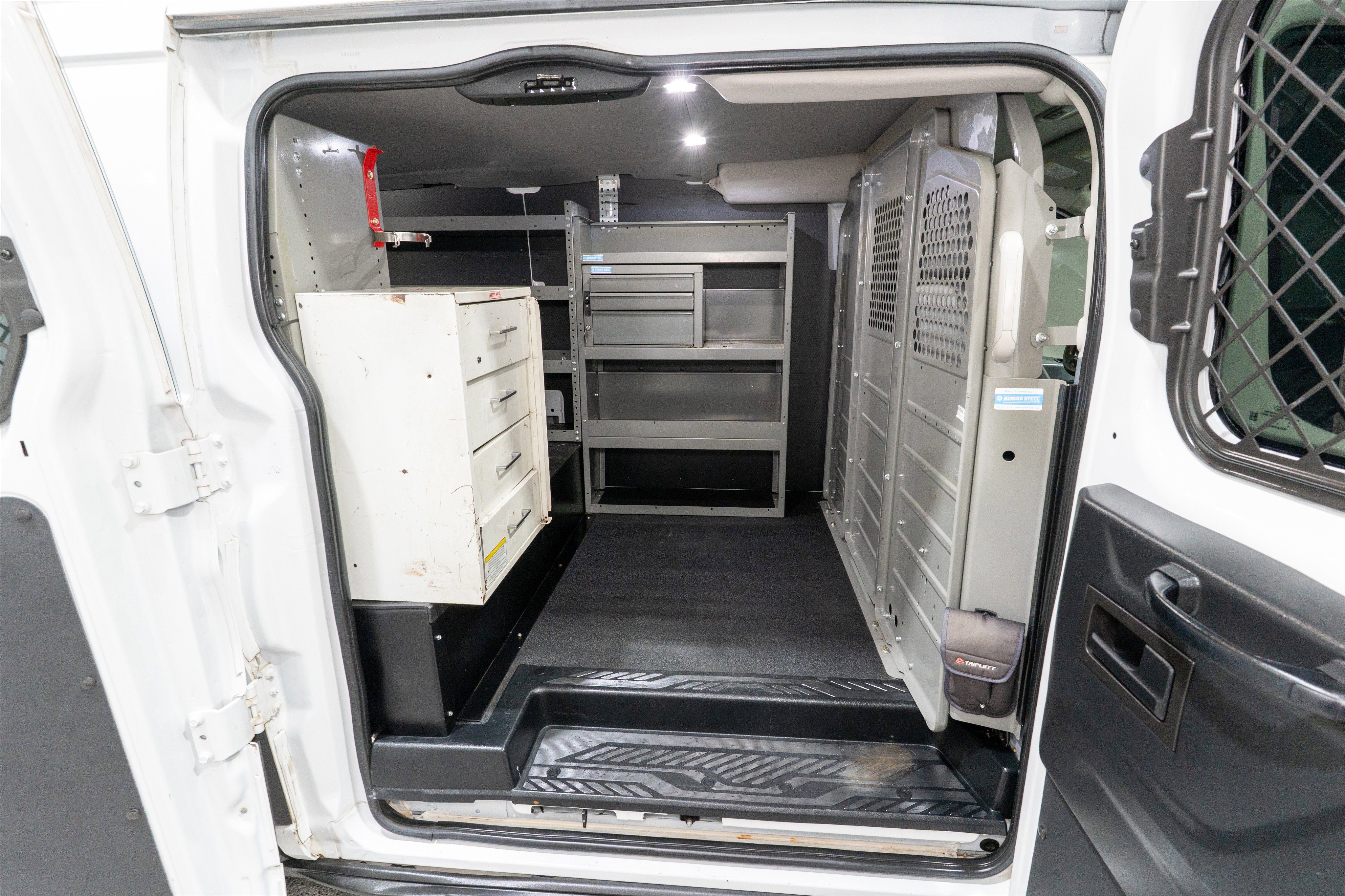 Used 2019 Ford Transit 150 130 Low Roof RWD image 12