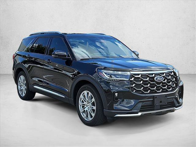 Used 2025 Ford Explorer Platinum RWD image 3