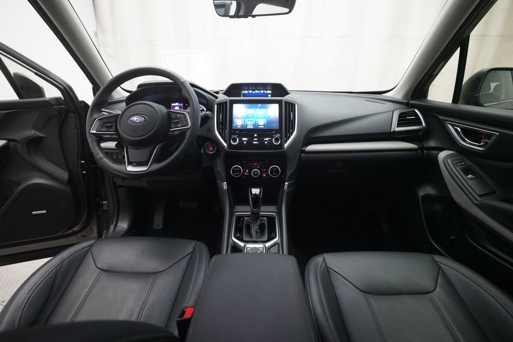 Certified 2023 Subaru Forester Limited AWD/4WD image 5
