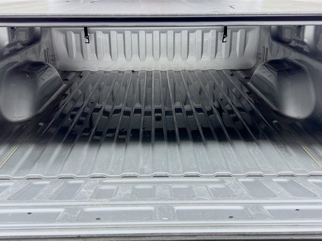 Certified 2018 Chevrolet Silverado 1500 LT w/ All Star Edition image 24