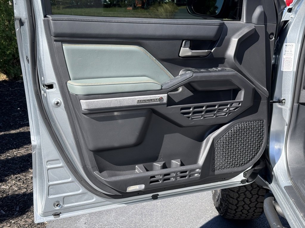 Certified 2025 Toyota Tacoma Trailhunter image 13