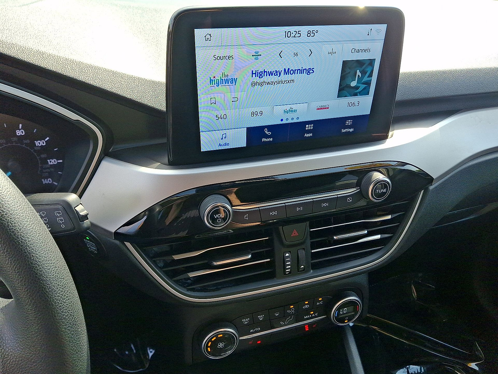 Used 2020 Ford Escape SE FWD image 14