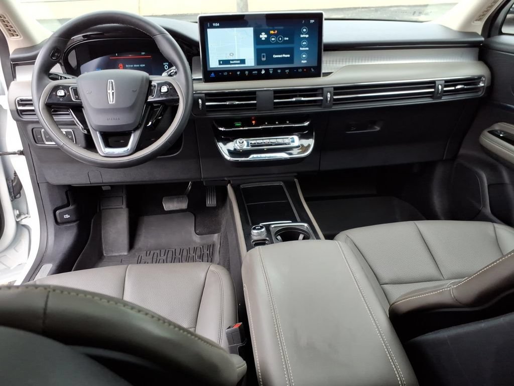 Used 2024 Lincoln Corsair AWD w/ Equipment Group 101A image 13