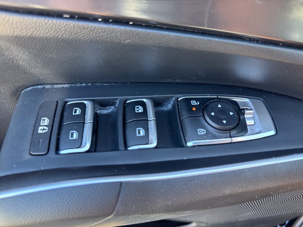 Used 2024 Kia Sorento S AWD/4WD image 18